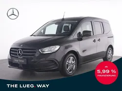Loparitschwarz metallic Gebraucht 2023 Mercedes T180 Style Van / Kleinbus | 25.445 € (Guter Preis)