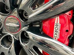 Grün Gebraucht 2022 Mini John Cooper Works Cabriolet Cabrio | 37.750 € (Etwas zu teuer)