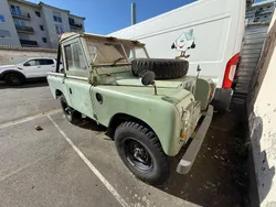 Land Rover 2