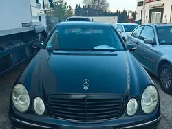 Schwarz Gebraucht 2003 Mercedes E220 Limousine | 2.500 € (Superpreis)