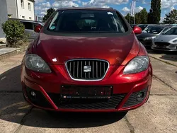 Rojo rubi Gebraucht 2009 Seat Altea XL Stylance Van / Kleinbus | 5.900 € (Teuer)