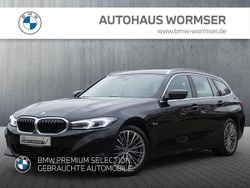 Saphirschwarz Gebraucht 2022 BMW 330e Sport Line Kombi | 31.890 € (Guter Preis)