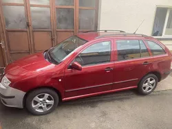 Rot Gebraucht 2005 Skoda Fabia Ambiente Kombi | 2.350 € (Fairer Preis)