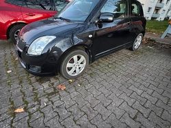 Schwarz Gebraucht 2010 Suzuki Swift Kleinwagen | 1.359 €