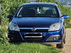 Blau Gebraucht 2006 Opel Astra Limousine | 1.500 € (Guter Preis)