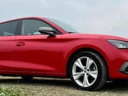Rot Gebraucht 2021 Seat Leon FR Limousine | 19.900 € (Guter Preis)