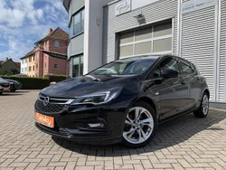 Schwarz Gebraucht 2018 Opel Astra Limousine | 9.990 € (Fairer Preis)