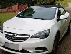 Weiß Gebraucht 2017 Opel Cascada Edition Cabrio | 13.599 € (Fairer Preis)