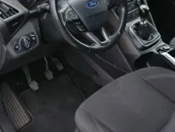 Weiß Gebraucht 2017 Ford C-MAX Cool & Connect Van / Kleinbus | 8.850 € (Guter Preis)