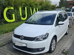 Weiß Gebraucht 2015 VW Touran Van / Kleinbus | 7.000 € (Guter Preis)