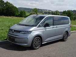 Monosilber metallic Gebraucht 2023 VW T7 Van | 61.990 € (Teuer)