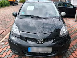 Schwarz Gebraucht 2009 Toyota Aygo Kleinwagen | 2.699 € (Fairer Preis)