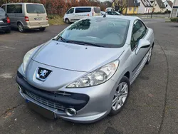 Grau Gebraucht 2007 Peugeot 207 CC Cabrio | 2.899 € (Fairer Preis)