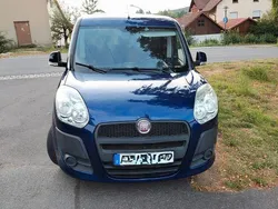Blau Gebraucht 2011 Fiat Doblò Van / Kleinbus | 5.200 € (Fairer Preis)