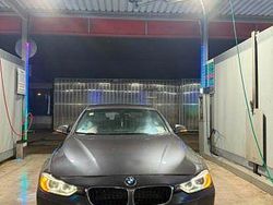 Grau Gebraucht 2012 BMW 320 Sport Line Limousine | 7.000 € (Fairer Preis)