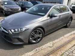 Grau Gebraucht 2021 Mercedes A180 Advanced Limousine | 16.500 € (Superpreis)