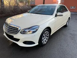 Gelb Gebraucht 2014 Mercedes E200 Limousine | 4.500 €