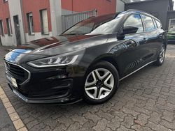 Schwarz Gebraucht 2022 Ford Focus Limousine | 14.950 € (Superpreis)