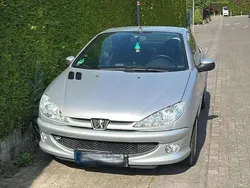 Silber Gebraucht 2006 Peugeot 206 CC Quiksilver Cabrio | 1.999 € (Fairer Preis)
