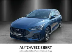 Blau Gebraucht 2024 Ford Focus ST-Line Limousine | 25.890 € (Guter Preis)