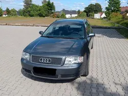 Grau Gebraucht 2002 Audi A6 Kombi | 3.000 € (Fairer Preis)