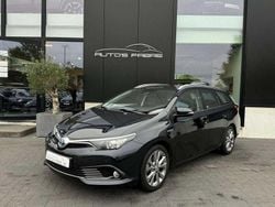 Grau Gebraucht 2016 Toyota Auris Hybrid Limousine | 15.999 € (Etwas zu teuer)