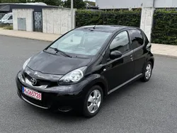 Schwarz Gebraucht 2012 Toyota Aygo Edition Kleinwagen | 3.999 € (Fairer Preis)