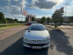 Silber Gebraucht 2003 Peugeot 206 CC Cabrio | 1.650 €