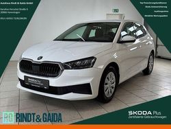 Weiss Gebraucht 2022 Skoda Fabia Active Limousine | 12.990 € (Guter Preis)