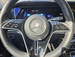 Grau Gebraucht 2022 Mercedes E220 Limousine | 36.900 € (Fairer Preis)