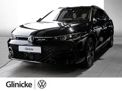 Grenadillschwarz metallic Neu 2025 VW Passat R-line Kombi | 64.570 €