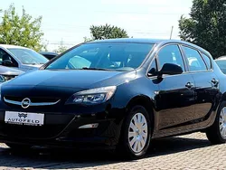 Schwarz Gebraucht 2012 Opel Astra Limousine | 6.950 € (Fairer Preis)