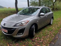 Grau Gebraucht 2011 Mazda 3 Kleinwagen | 6.700 € (Fairer Preis)