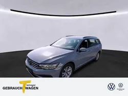 Grau Gebraucht 2022 VW Passat Business Kombi | 19.950 € (Guter Preis)