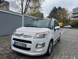 Weiß Gebraucht 2013 Citroën C3 Picasso Exclusive Van / Kleinbus | 5.900 € (Teuer)