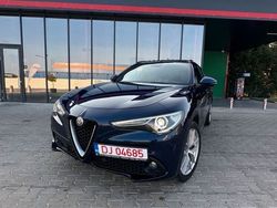 Blau Gebraucht 2018 Alfa Romeo Stelvio Ti SUV | 23.000 € (Teuer)