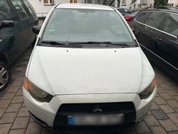 Weiß Gebraucht 2009 Mitsubishi Colt Coupé | 1.550 €
