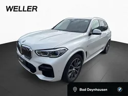 Mineralweiß (weiß) Gebraucht 2022 BMW X5 M Sport SUV | 56.450 € (Superpreis)