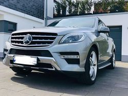 Grau Gebraucht 2012 Mercedes ML350 AMG SUV | 25.000 € (Teuer)