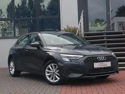 Grau Gebraucht 2020 Audi A3 Sportback e-tron Basis Limousine | 18.900 € (Fairer Preis)