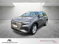 Grau Gebraucht 2022 Audi Q4 e-tron Basis SUV | 27.690 € (Etwas zu teuer)