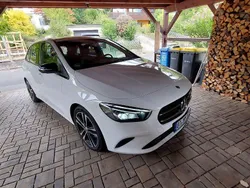 Weiß Gebraucht 2019 Mercedes B220 Van / Kleinbus | 21.490 € (Guter Preis)