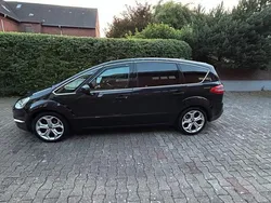 Schwarz Gebraucht 2011 Ford S-MAX Titanium Van / Kleinbus | 5.500 € (Fairer Preis)