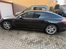 Schwarz Gebraucht 2010 Porsche Panamera Limousine | 20.000 €