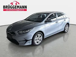 Silber Neu 2025 Kia Ceed Limousine | 25.990 € (Fairer Preis)