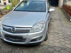 Silber Gebraucht 2008 Opel Astra Edition Limousine | 2.500 € (Fairer Preis)