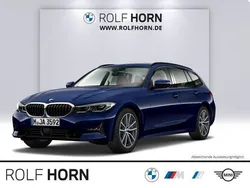 Blau Gebraucht 2020 BMW 330 Sport Line Kombi | 26.620 € (Fairer Preis)