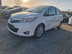 Weiß Gebraucht 2013 Toyota Yaris Kleinwagen | 5.990 € (Guter Preis)