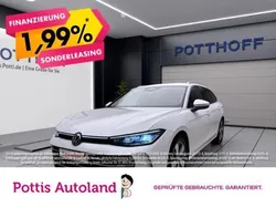 Oryxweiß perlmutteffekt Gebraucht 2024 VW Passat Elegance Kombi | 36.922 € (Fairer Preis)