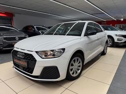 Weiß Gebraucht 2019 Audi A1 Sportback Kleinwagen | 16.600 € (Guter Preis)